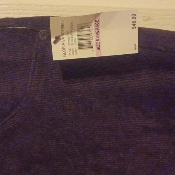 Gloria Vanderbilt, deep purple and strechy Jean style leggings. - Picture 2 of 8